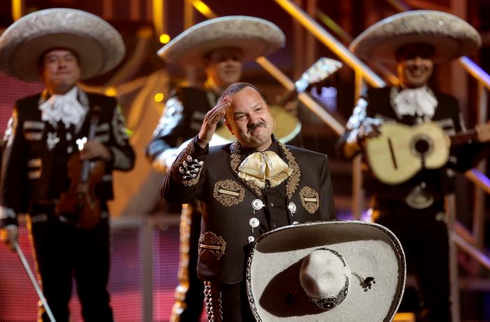 Pepe Aguilar recibirá hoy un Premio a la Herencia Hispana