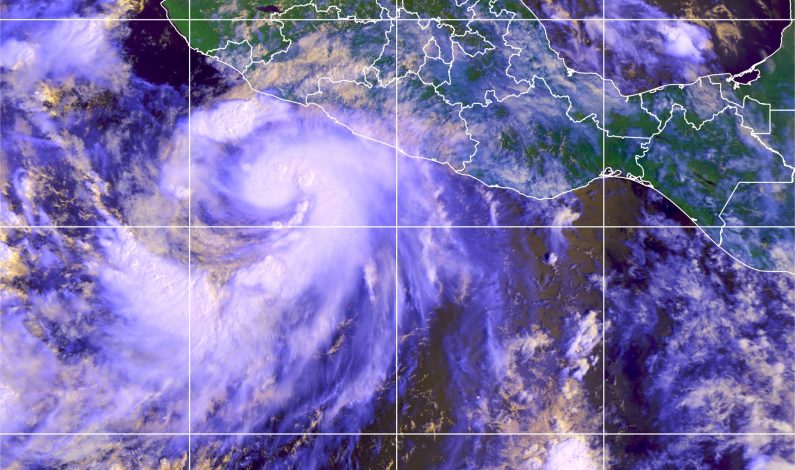 Huracán Polo mantiene alerta entre Jalisco y Michoacán