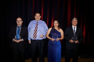 Los profesores Jesús Arrizon, Manuel Gaviña, Erika Parra y Margarito Casillas fueron los ganadores de los Premios Eperanza.