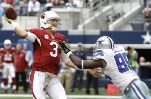 Carson Palmer dijo adiós a la temporada 2015 de la NFL. Foto: AP