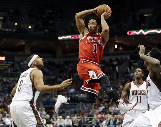 Bulls triunfan en el retorno de Rose