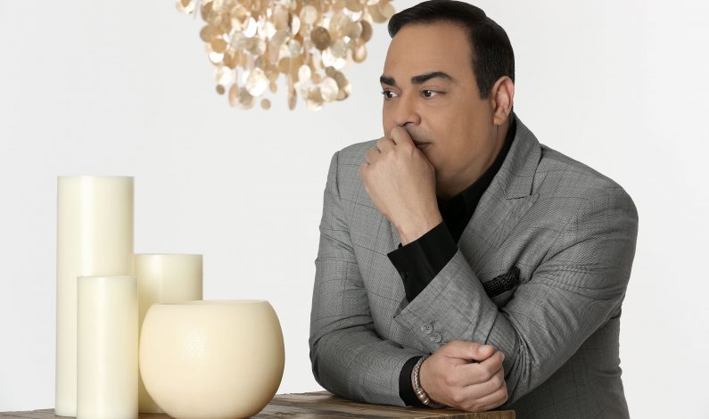 Gilberto Santa Rosa es también “El Caballero del Bolero”