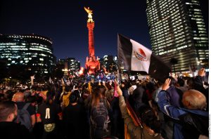 La marcha fue encabezada por padres de algunos de los desaparecidos y normalistas de Ayotzinapa. Foto: Agencia Reforma