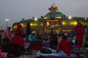 Desde principios de esta semana miles de peregrinos comenzaron a llegar a la Basílica de Guadalupe. Foto: Notimex