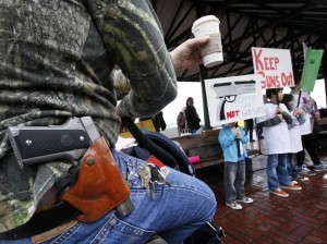 El apoyo a la posesión de armas entre los anglosajones ha pasado en dos años del 54 al 62 por ciento. Foto: AP