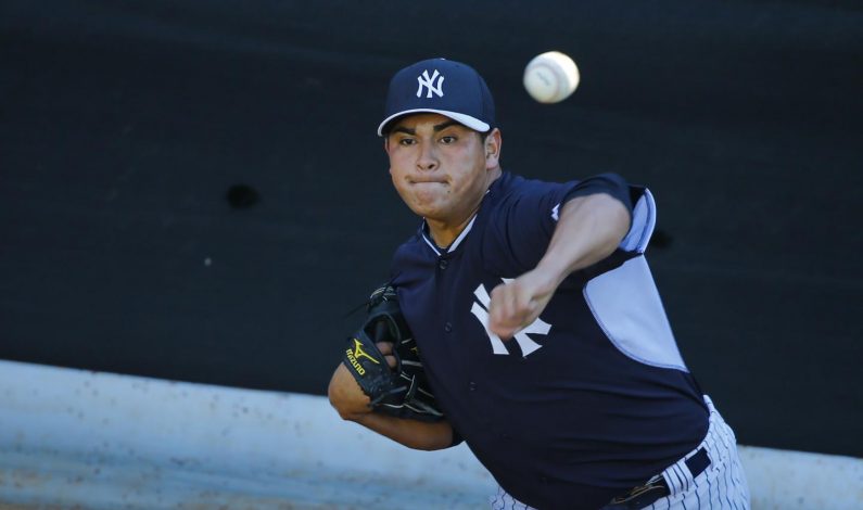 Pitcher mexicano Manny Bañuelos pasa de Yanquis a Bravos