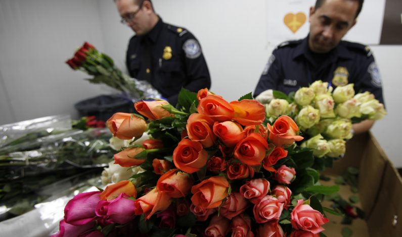 Se preparan en frontera para Día del amor y amistad