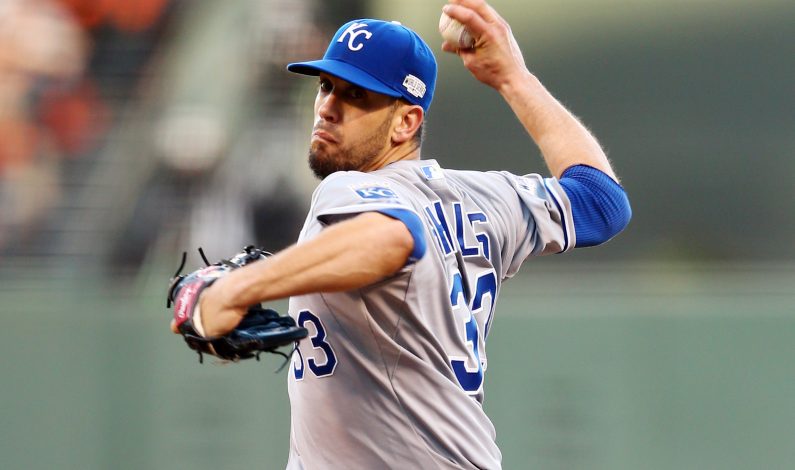 James Shields firma por 4 años con los Padres