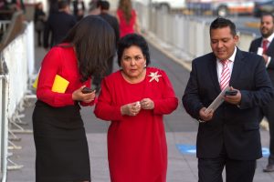 Sobre los memes que hacen mofa de su candidatura, Carmen Salinas comentó que le encantan.