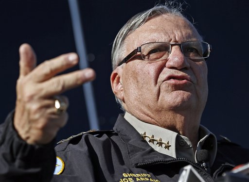 Arpaio aclara su testimonio sobre pesquisa de mujer de juez