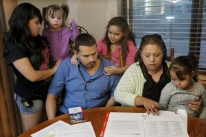 El foro informativo abordará el tema migratorio y otros tópicos de interés para la comunidad. Foto: AP