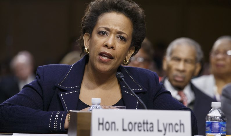 Senado de EU confirma a Loretta Lynch como procuradora general