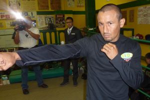 ORLANDO SALIDO LISTO PARA ENFRENTAR AL UCRANIANO LOMACHENKO