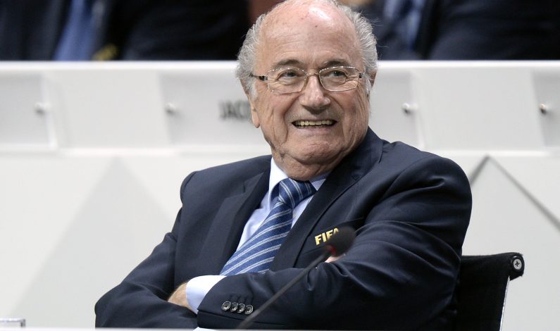 Joseph Blatter es de nuevo el presidente de FIFA, a pesar de escándalo