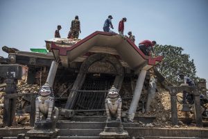 El Ministerio nepalés del Interior confirmó que al menos 36 personas murieron y otras mil 129 resultaron heridas a consecuencia del sismo. Foto: Notimex