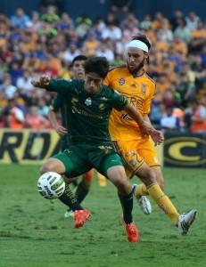 Santos Laguna avanzó a semifinales tras vencer a Tigres de la UANL1-0 en el estadio Universitario, y con un global de 2-1. Foto: Notimex