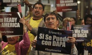 El ayuno se mantendrá hasta el 18 de abril próximo, fecha en que la Suprema Corte escuchará los argumentos orales en la demanda interpuesta por Texas y otros 25 estados. Foto: AP