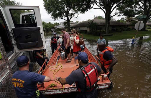 Tormentas en Texas ponen a prueba la respuesta del gobierno