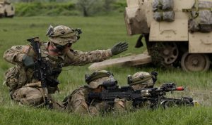 La aprobación del permiso de entrada al país puede obtenerse más fácilmente si el familiar estadounidense está enlistado en el ejército. Foto: AP