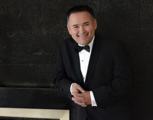 Javier Camarena responde con música a la violencia que impera en México en estos momentos. Foto: Cortesía