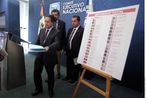 El secretario general del blanquiazul, José Isabel Trejo, dijo que es necesario ratificar el acuerdo que, dijo en rueda de prensa, siempre han tenido el PAN y el PRD para defender el voto. Foto: Agencia Reforma