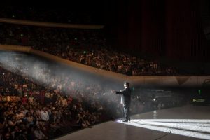 La noche del sábado 18 de abril, rompió su primer récord al ofrecer un concierto con duración de 5 horas y 34 minutos. Cortesía Auditorio Nacional. Foto: Cortesía