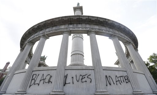 Vandalizan monumentos confederados en seis estados