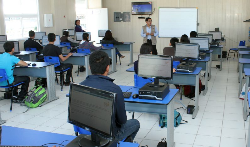 Promueven consulados bachillerato a distancia