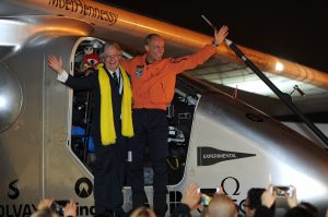 El avión Solar Impulse 2 aterrizó en la ciudad de Nanjing, en el este de China, su segunda parada en el país y la sexta en su aventura alrededor del mundo. Foto: Notimex