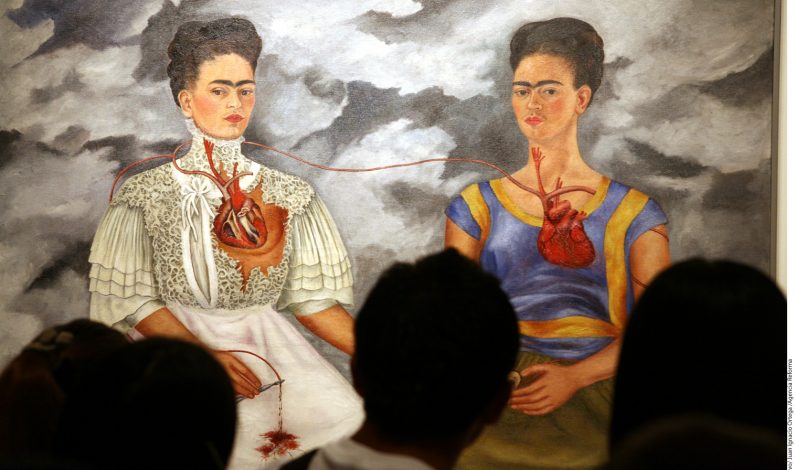 Phoenix celebra natalicio de Frida Kahlo