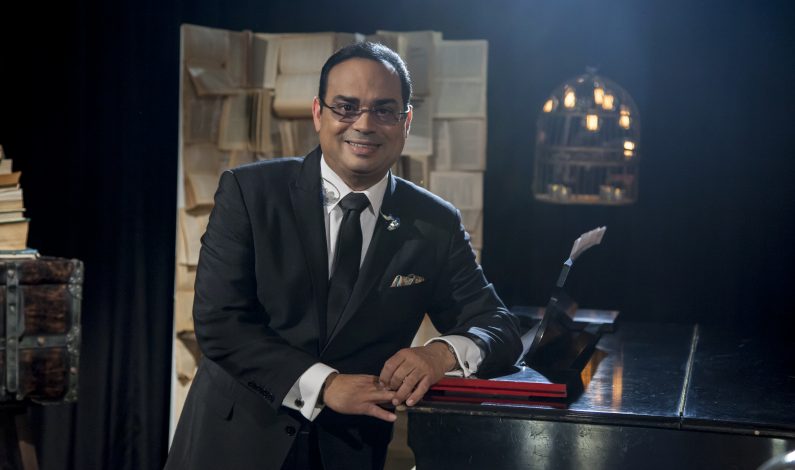 Gilberto Santa Rosa comparte con Natalia Lafourcade, Eugenia León y Lena