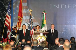 Gran celebración por el 239 aniversario de la Independencia de México. Foto: Mixed Voces