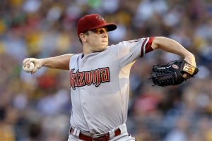 Jeremy Hellickson, de los Diamondbacks de Arizona, realiza un lanzamiento ante los Piratas de Pittsburgh en el juego. Foto: AP