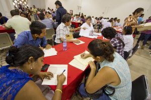 40716010. Mérida.- Fue inaugurada hoy la Expo Feria del Empleo Yucatán 2014, donde cientos de yucatecos se han dado cita para prospectar futuros empleos en la entidad. NOTIMEX/FOTO/HUGO BORGES/FRE/EBF/