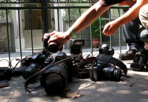 Rubén Espinosa, fotógrafo que trabajaba para Proceso y otros medios, figura entre cinco personas que fueron halladas asesinadas a tiros en un apartamento en la Ciudad de México. Foto: AP