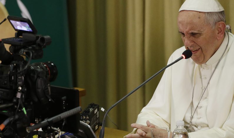 Congresistas de EEUU se preparan para lo que diga el papa