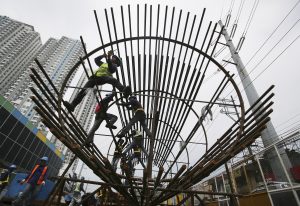 Los accidentes entre trabajadores mexicanos predominan tanto en el sector agrícola como en la construcción. Foto: AP