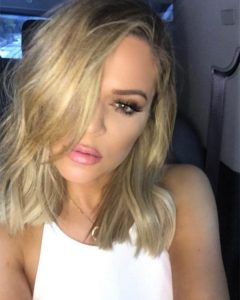 Khloe Hardashian debutó un "long Bob" Rubio recientemente. Foto: Instagram