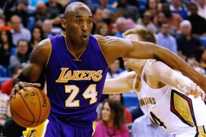 En su carrera Kobe Bryant ha obtenido un par de medallas olímpicas de oro y cinco anillos de campeón de la NBA. Foto: AP