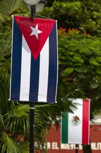 El Palacio de Gobierno de Mérida y el Parque de Mejorada, dos de las sedes de los eventos relacionados con la llegada del mandatario cubano Raúl Castro, se encuentran en preparación técnica y de vigilancia. Foto: Notimex