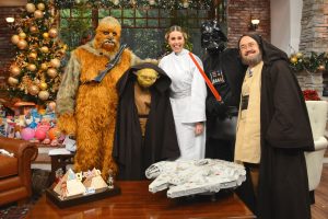 Pati es Yoda; Atala Sarmiento de Leia Organa; Daniel Bisogno Chewbacca; Pedro Sola de Obi-Wan Kenobi y  Ricardo Cásares Darth Vader. Foto: Cortesía TV Azteca