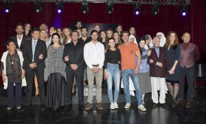 Natlallie Lartilloux  presentó su telenovela “Un Camino Hacia el Destino”, en el foro 11 de Televisa San Ángel, donde reunió a todo su elenco. Foto: Cortesía de Televisa