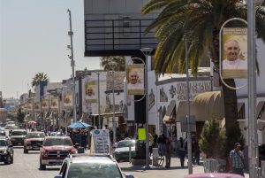 Residentes de Ciudad Juárez, Chihuahua, se preparan para recibir al papa Francisco. Foto: AP