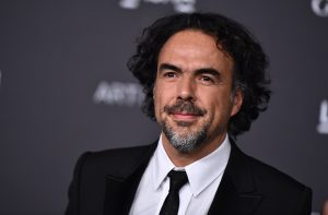 En esta imagen de archivo, tomada el 7 de noviembre de 2015, el cineasta mexicano Alejandro González Iñárritu asiste al LACMA 2015 Art+Film Gala en el LACMA en Los Ángeles.  Iñárritu está nominado al Oscar a mejor director por su trabajo en la película "The Revenant". La 88 edición de los premios se celebrará el 28 de febrero de 2016. (Foto de Jordan Strauss/Invision/AP, archivo)