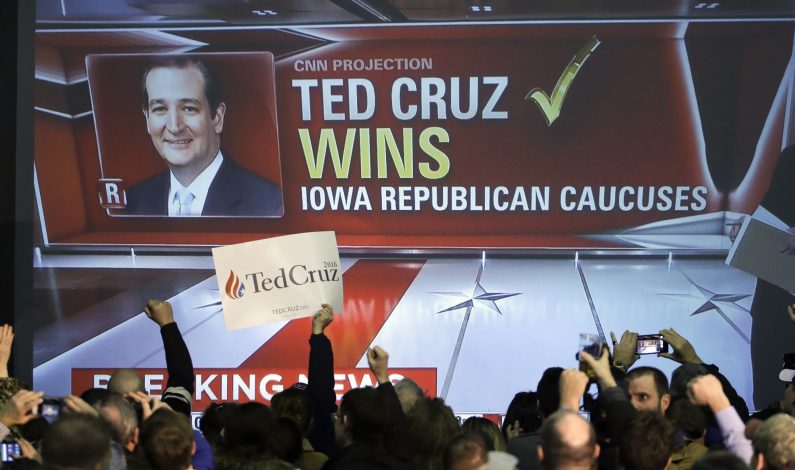 Cruz gana en Iowa, Clinton y Sanders en ajustada carrera