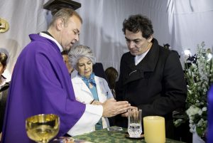 José Manuel Figueroa enfrenta el doble reto de interpretar a su padre y de debutar como actor. Foto Cortesía de Televisa