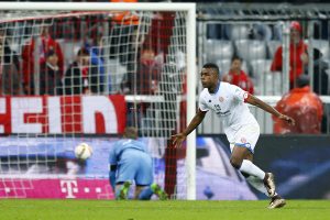 El uso de video sería limitado a revisar los fallos de los árbitros sobre goles, si se debe otorgar un penal, si un jugador debe ser expulsado o casos en los que se confunde a un jugador. Foto: AP