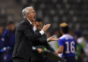 Benito Floro, técnico de la selección canadiense de futbol, 