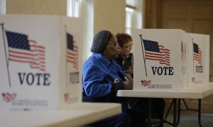 A los republicanos contrarios a Trump se les acaba el tiempo para evitar que el magnate multimillonario consiga los 1.237 delegados necesarios para hacerse con la candidatura. Foto: AP