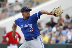 Roberto Osuna dejó de lado al también taponero estrella Drew Storen, quien ahora deberá pelear por ganar el puesto titular.